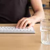R-Go Tools ergonomisch toetsenbord R-Go Compact Break, compact toetsenbord met pauzesoftware, QWERTY (UK), Bluetooth, wit