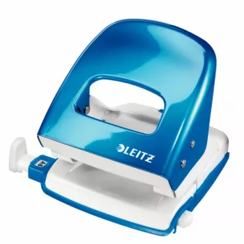 Leitz perforator WOW 5008 metaal 2-voudig / 30 vel, 30 vel, blauw, 8 cm, 5,5 mm, 107 x 137 x 100 mm, 10 jaar