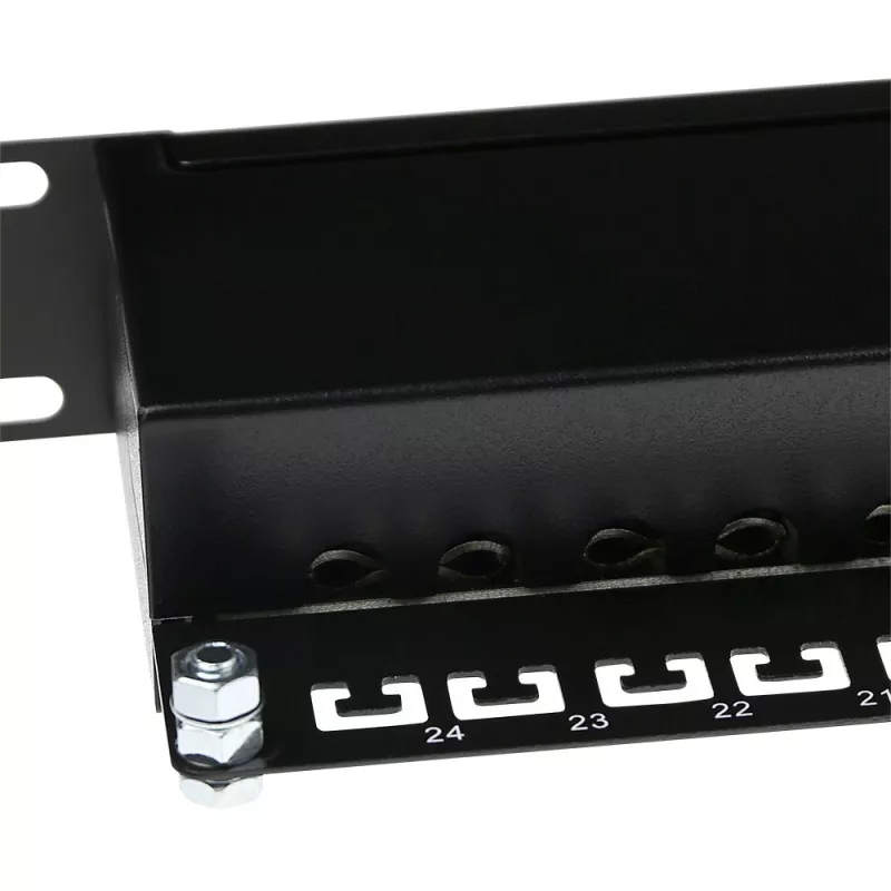 ACT patchpanel CAT5E afgeschermd 24 poorten met afdekking