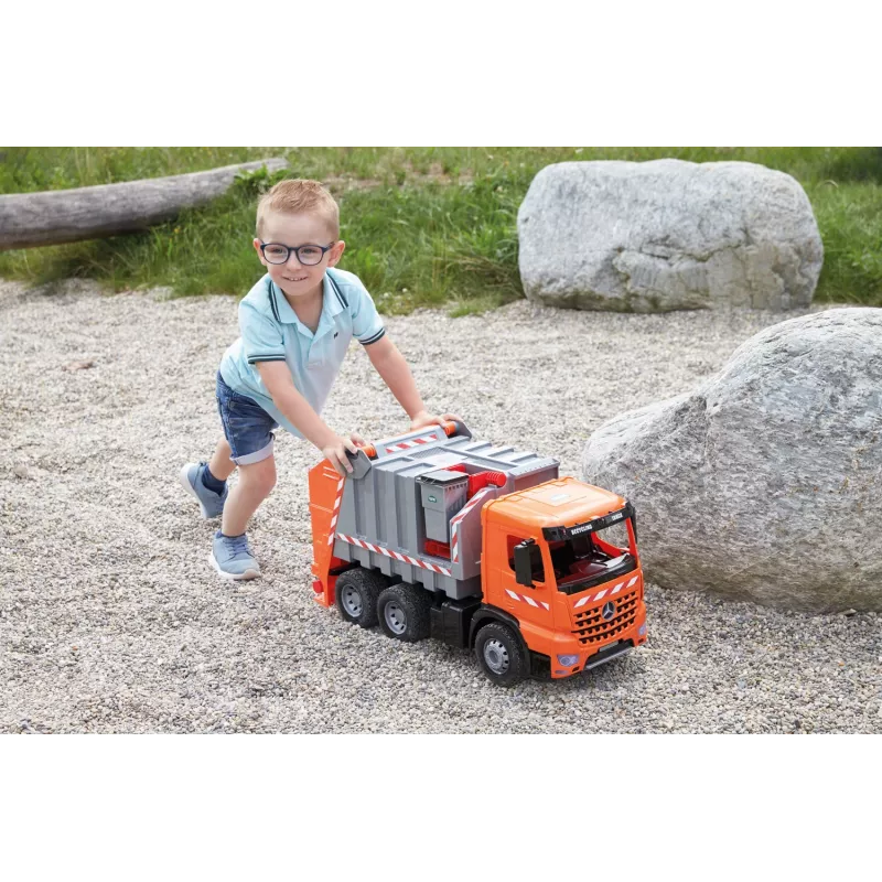 Lena GIGA TRUCKS vuilniswagen Arocs met stickers