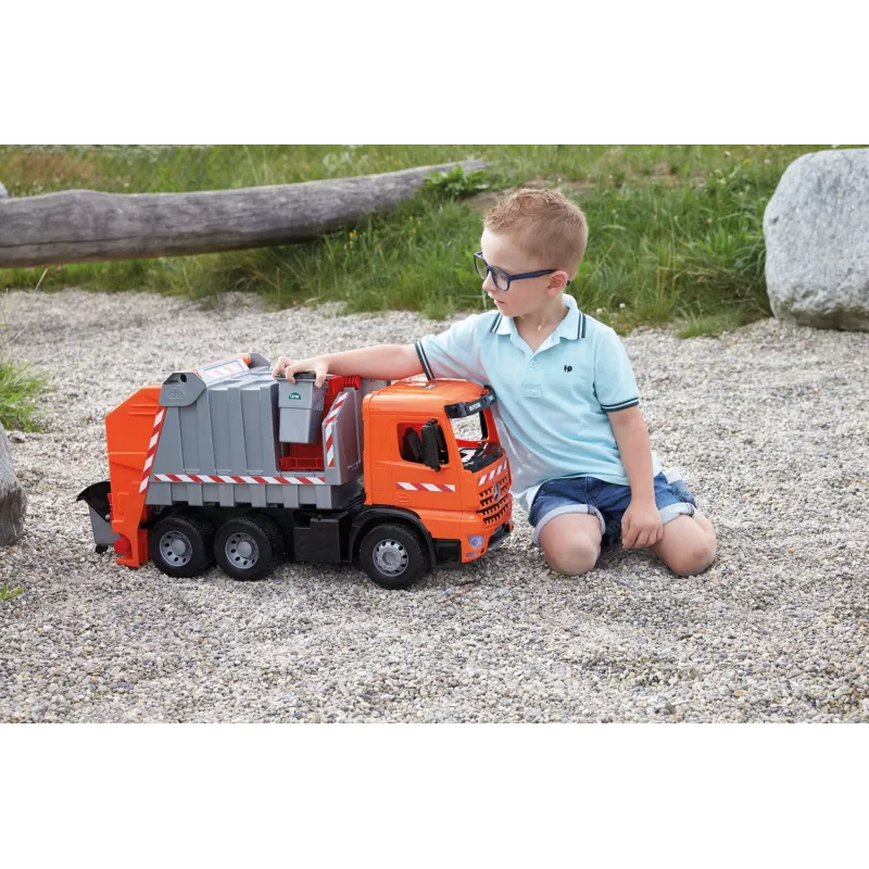 Lena GIGA TRUCKS vuilniswagen Arocs met stickers