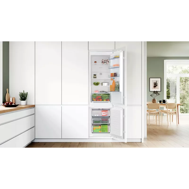 Bosch Serie 2 KIN96NSE0 koel-vriescombinatie inbouw 290 L wit