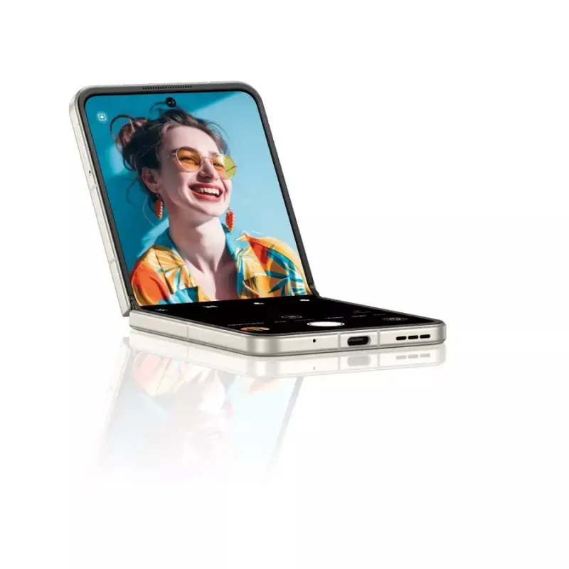 Smartphone NUBIA Flip bundel met hoesje, koptelefoon en koeler (zwart)