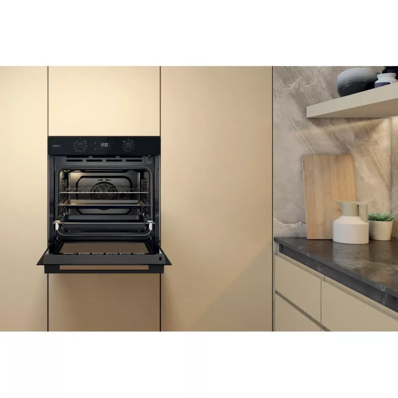 Whirlpool OMSK58RU1SB 71 L zwart