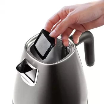De’Longhi KBIN2001.TB waterkoker 1,7 L 2000 W titanium