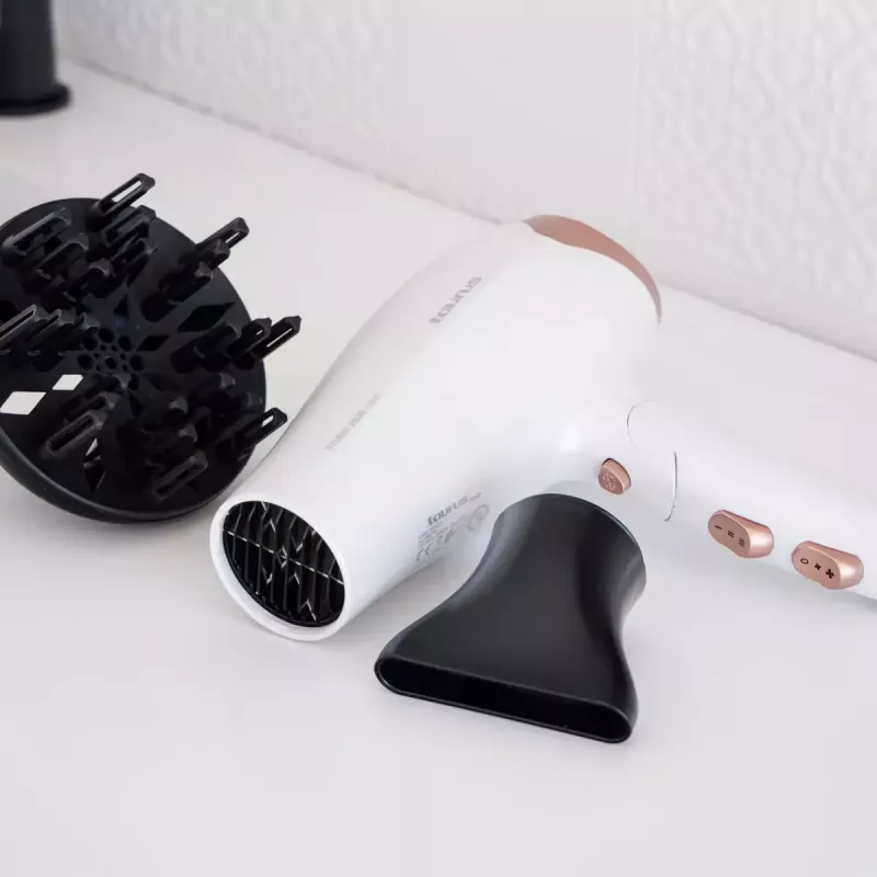 Haardroger Taurus STUDIO 2500 IONIC 2400 W wit met ionenfunctie, 3 warmtestanden, 2 snelheden, diffusor en concentrator