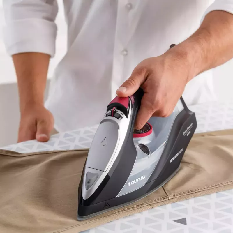 Stoomstrijkijzer Taurus Geyser Eco Easy 2800
