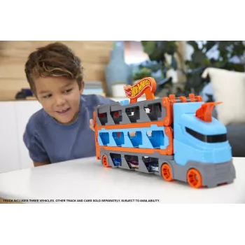 Hot Wheels City Speedway Hauler Carrier met 3 speelgoedauto's, voertuigset, 4 jaar, kunststof, grijs, meerkleurig