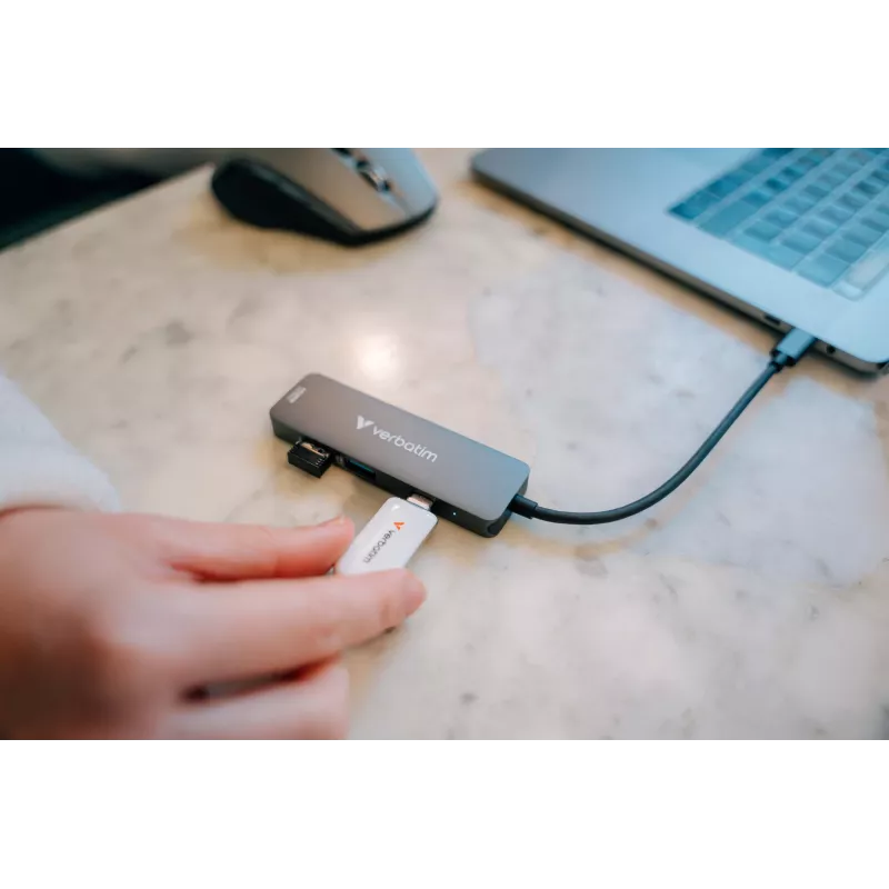 Verbatim USB-C Essentials multiport hub 4 poorten: HDMI, USB-C PD, USB-A 3.2 Gen 1, USB-A