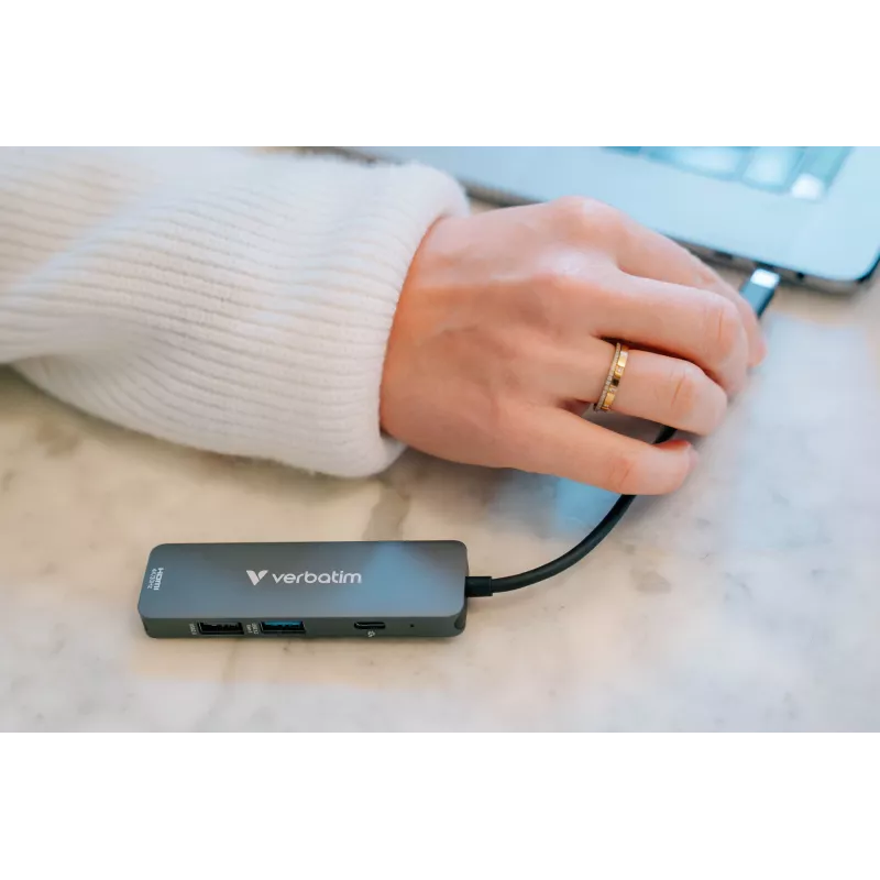 Verbatim USB-C Essentials multiport hub 4 poorten: HDMI, USB-C PD, USB-A 3.2 Gen 1, USB-A