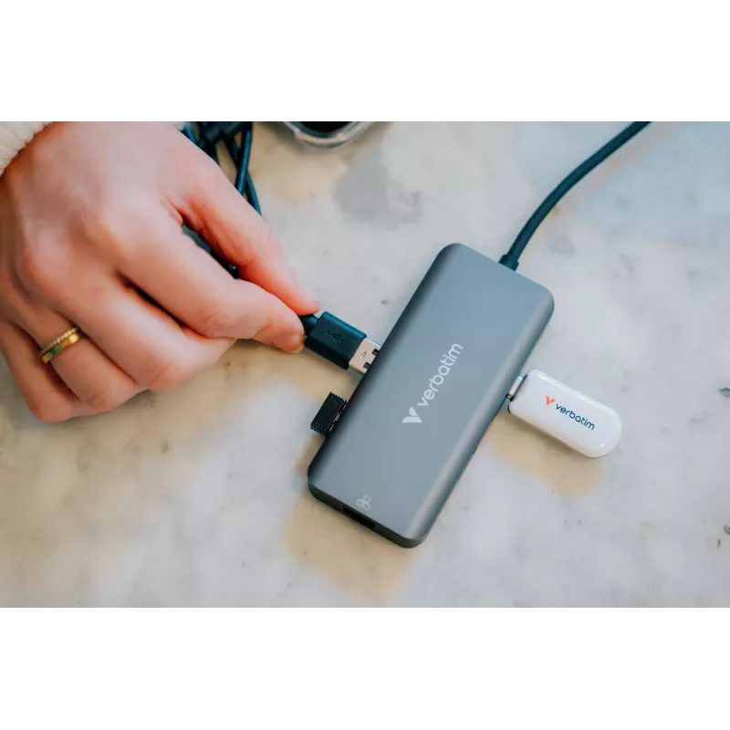 Verbatim USB-C Essentials multiport hub 6 poorten: RJ45, HDMI, USB-C PD, 3 x USB-A 3.2 Gen 1