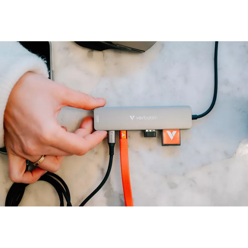 Verbatim USB-C Essentials multiport hub 7 poorten: HDMI, USB-C, USB-C 3.2 Gen 1, 2 x USB-A 3.2 Gen 1, SD & microSD