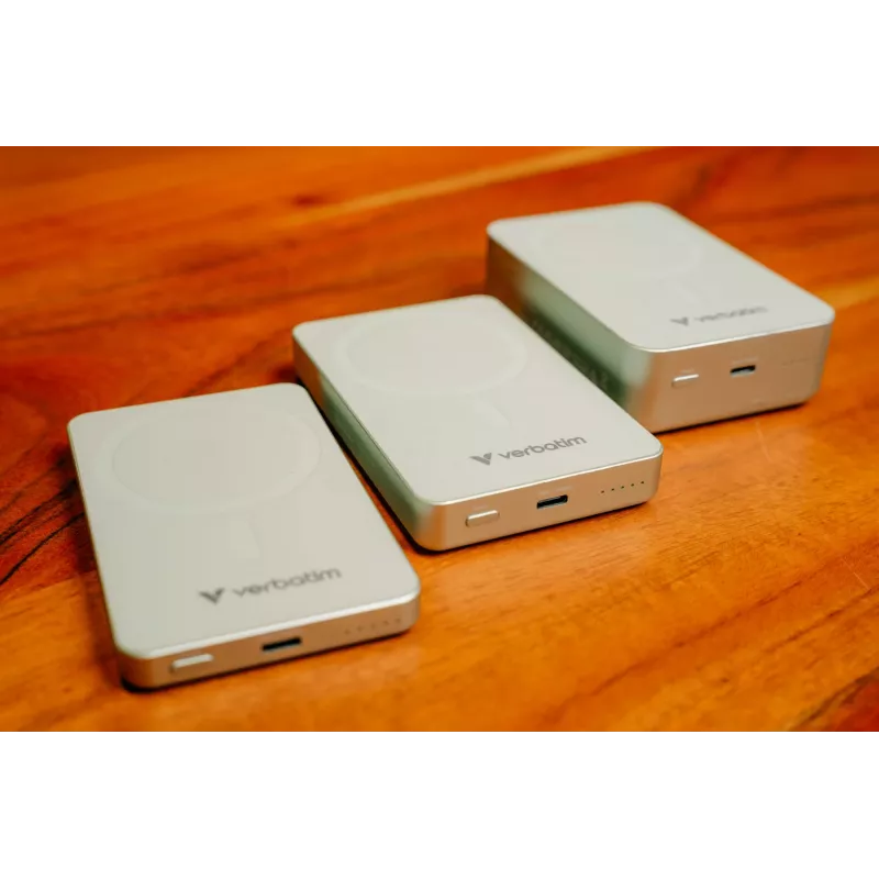 Verbatim Charge 'n' Go Essentials magnetische draadloze powerbank 5000 mAh groen