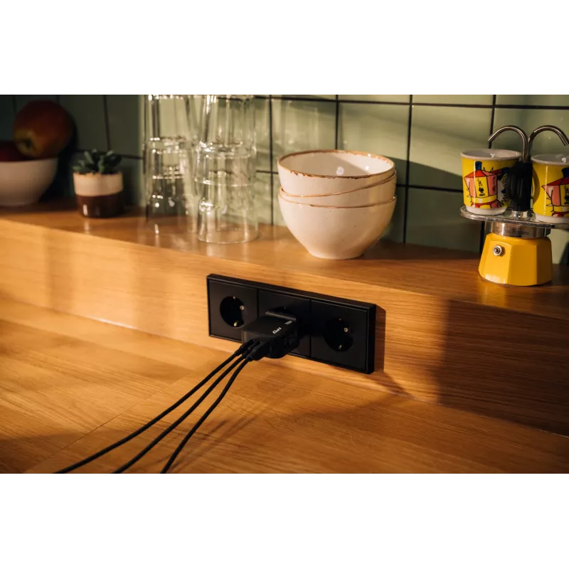 Verbatim Mini GaN-oplader 70W 3 poorten US-stekker met EU- en UK-adapters