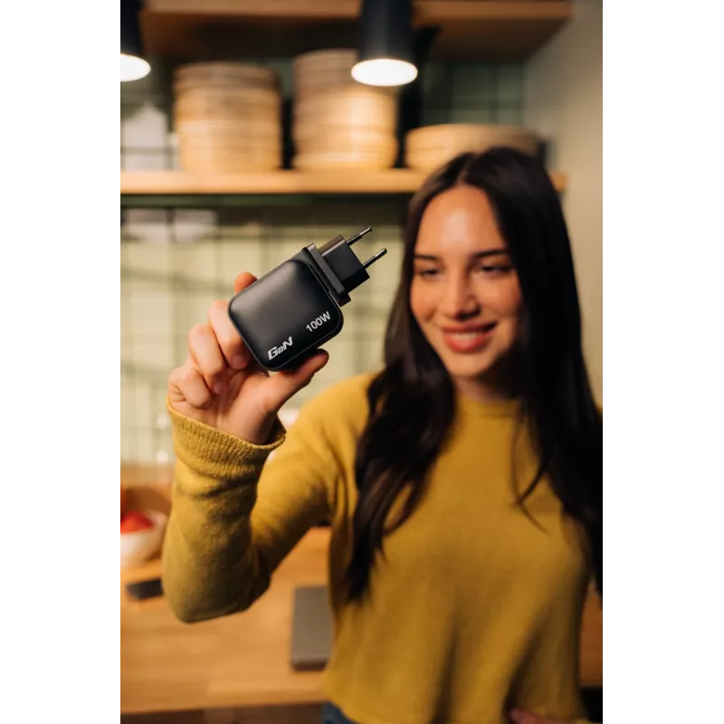 Verbatim Mini GaN-oplader 100W 4 poorten US-stekker met EU- en UK-adapters