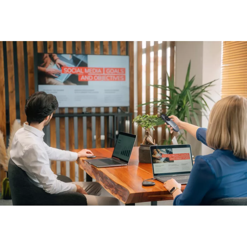 Verbatim Focus draadloze presenter met rode laserpointer, RF, USB, 30 m, zwart, zilver