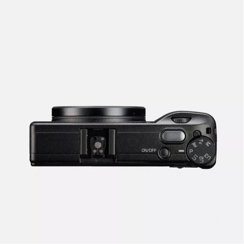 Ricoh GR IIIx HDF compactcamera 24,24 MP CMOS 6000 x 4000 pixel zwart