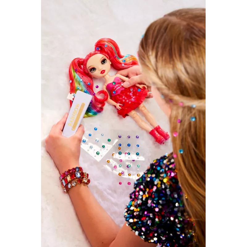Rainbow High Be Dazzling modepoppen - Vivienne Rouge (rood)