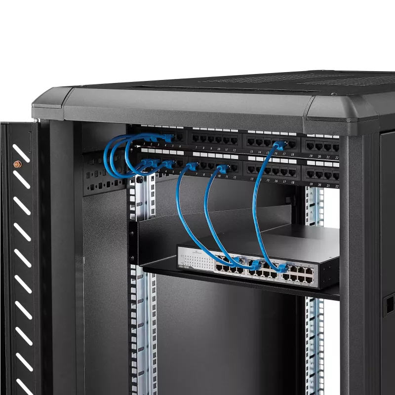 StarTech.com 2U serverrack-legbord – universeel uitschuifbaar rackmontagebord voor 19-inch netwerkapparatuurrack en -kast – hoogbelastbaar staal – draagvermogen 22,6 kg – 22 inch diepe lade, zwart