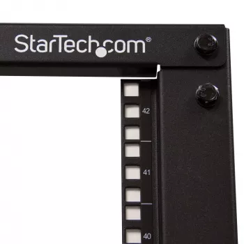 StarTech.com 4-paals 42U mobiel open-frame serverrack, vierpaals 19 inch netwerkrack met wielen, rolbaar rack met verstelbare diepte voor computer-/AV-/data-/IT-apparatuur – wielen, stelvoeten of vloermontage