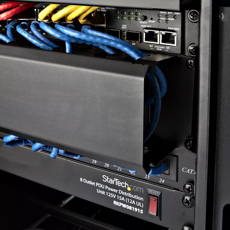 StarTech.com horizontaal 2U serverrack kabelmanagement-vingerkanaal met afdekking – 19 inch netwerkrack kabelgootpaneel – gesleufde kabelgoot
