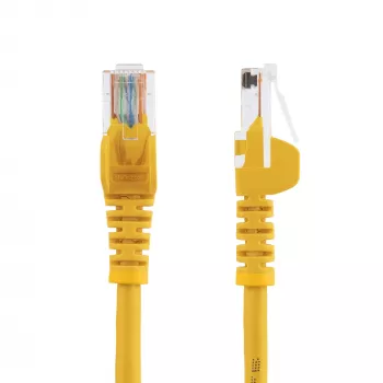 StarTech.com Cat5e Ethernet-patchkabel met RJ45-stekkers zonder vergrendelingslip – 0,5 m, geel