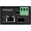 StarTech.com PoE+ industriële glasvezel-naar-Ethernet-mediaconverter 30W - SFP naar RJ45 - singlemode/multimode glasvezel naar koper Gigabit Ethernet - mini/compact formaat - IP-30/ -40 tot +75°C