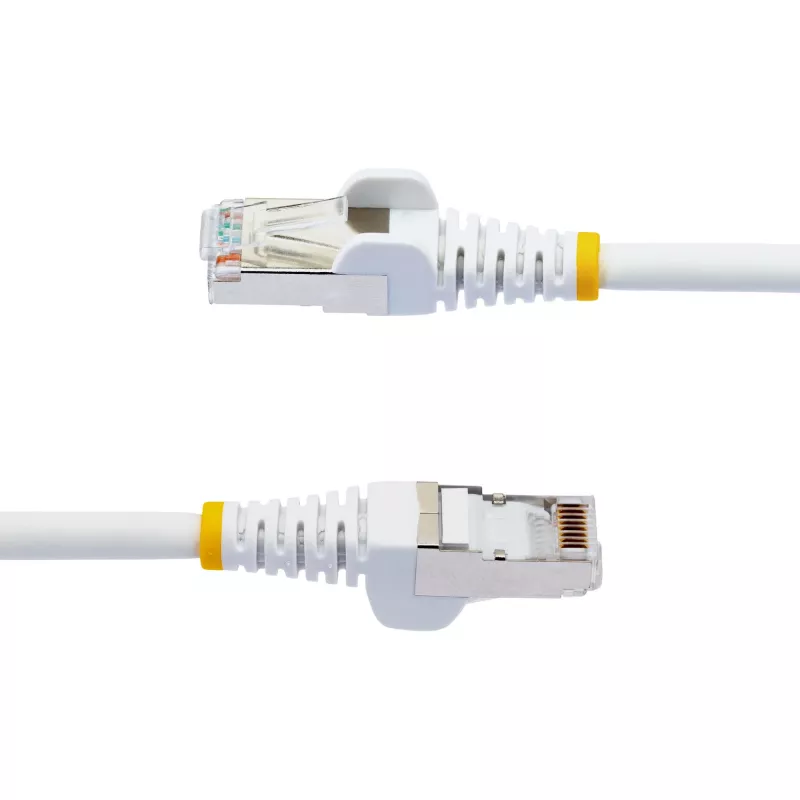 StarTech.com 7,5m CAT6a Ethernet-kabel – Wit – Low Smoke Zero Halogen (LSZH) – 10GbE 500MHz 100W PoE++ Snagless RJ-45 met trekontlasting S/FTP netwerk-patchkabel