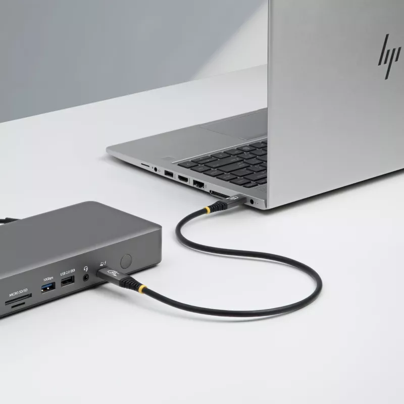 StarTech.com 50cm (1,6ft) USB4-kabel, 80Gbit/s, USB-IF-gecertificeerd USB-C-kabel, 240W PD, 8K 120Hz/4K 240Hz DP2.1 DP80, TPE-mantel, Thunderbolt 4-compatibel – zwart USB-C-kabel