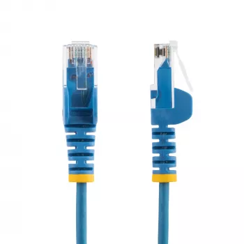 StarTech.com 25 cm blauw slank CAT6 Ethernet-kabel, snagless, 100 W PoE, UTP, LSZH, 28AWG massief blank koperdraad, slanke RJ45 netwerk-patchkabel met trekontlasting, individueel getest