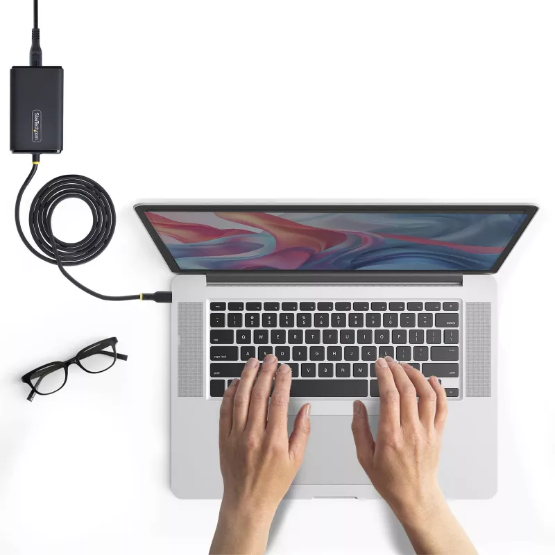 StarTech.com 65W USB-C laptop-oplader, 1,5 m vast verbonden USB-C-kabel, voeding voor Dell, XPS, HP ProBook, MacBook Pro, Microsoft Surface Pro