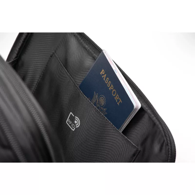 Kensington Contour 2.0 Pro Overnight Laptop Spinner – 17 inch