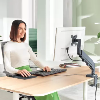 Leitz Ergo ruimtebesparende enkele monitorarm, 9 kg, 43,2 cm (17 inch), 81,3 cm (32 inch), 75 x 100 mm, hoogteverstelling, grijs