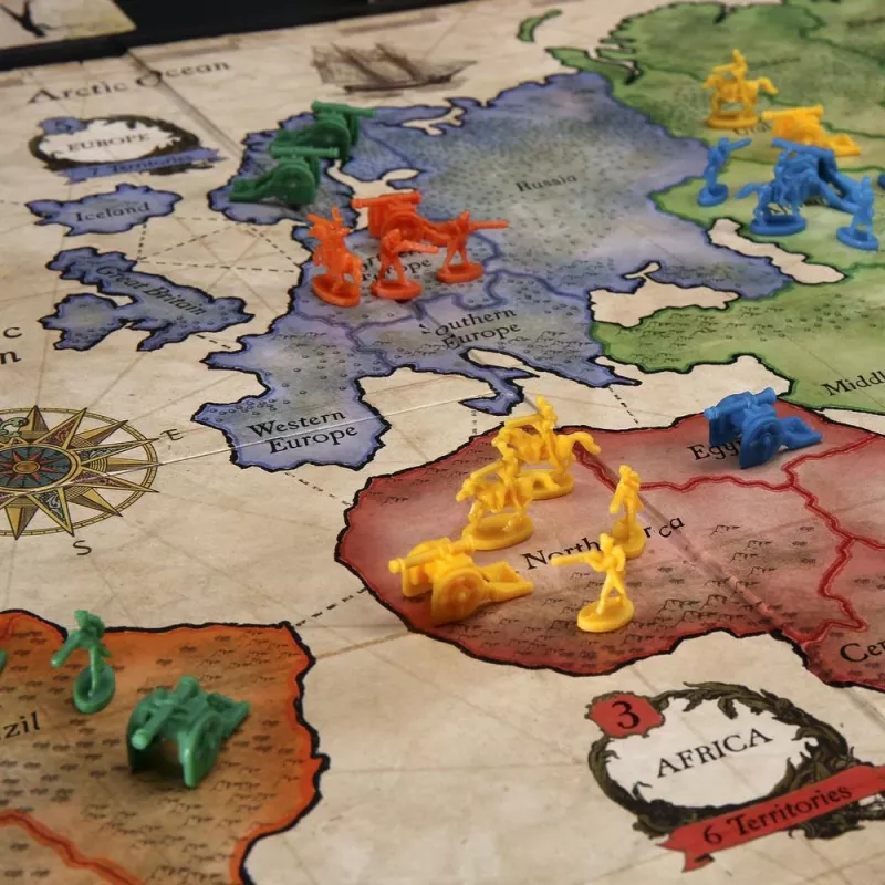 Bordspel Hasbro Gaming Risk War aanbevolen leeftijd 10 jaar