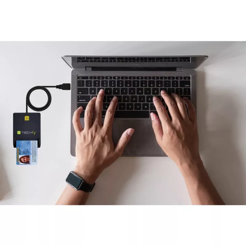 Techly compacte smartcard-lezer/schrijver USB-C™ wit, USB 2.0, 1,5 m, zwart, 102 g