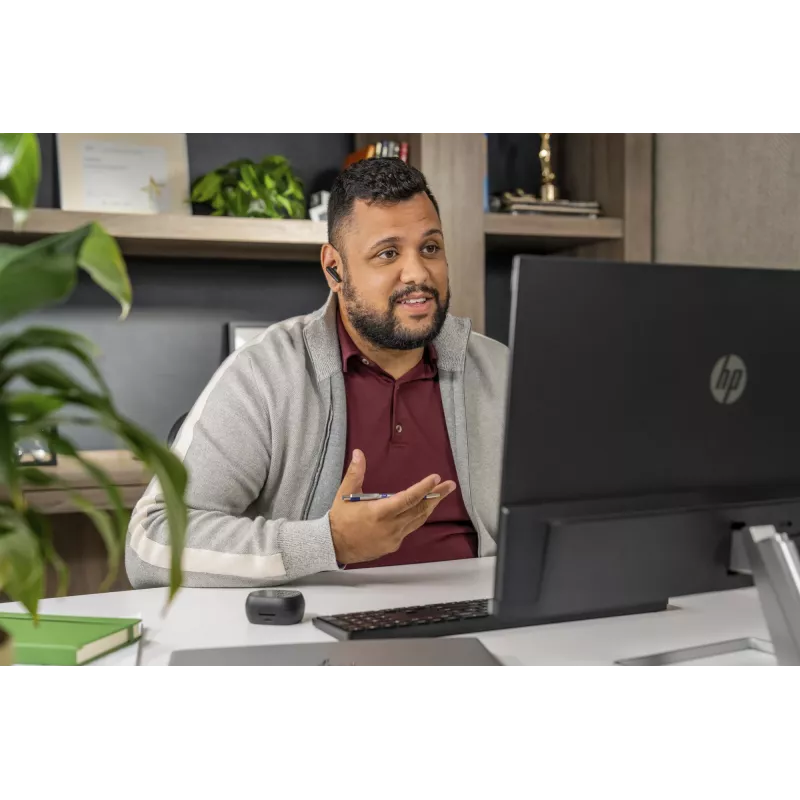 HP Poly Voyager Free 60+M UC Carbon zwart earbuds +BT700 USB-C-adapter +touchscreen-oplaadcase