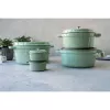 Staub ronde gietijzeren stoofpot 5,2 L, mint – La Cocotte 26 cm