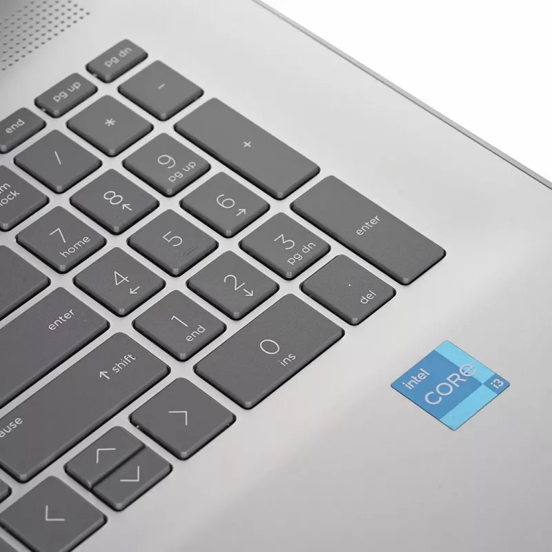 Laptop HP 17-CN3003D — 17,3 inch display, Intel Core i3-N305, 8 GB RAM, 256 GB SSD, Bluetooth, Windows 11, zilver