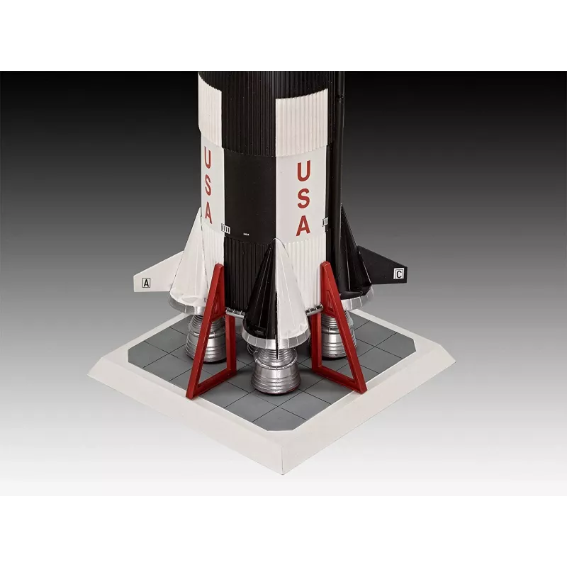 Plastic model maanlanding 1/96 Apollo 11 Saturn V