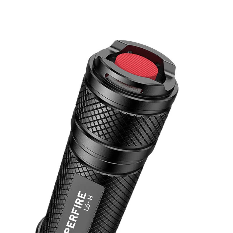Zaklamp Superfire L6-H — handzame LED-zaklamp 900 lm, 15 W