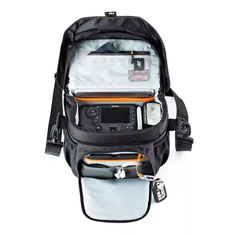 Schoudertas Lowepro Nova 170 AW II