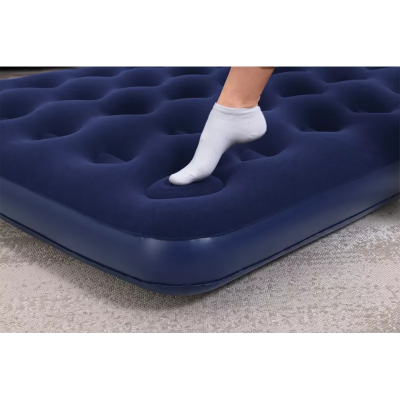 Bestway luchtbed Full met ingebouwde voetpomp 1,91 m x 1,37 m x 28 cm