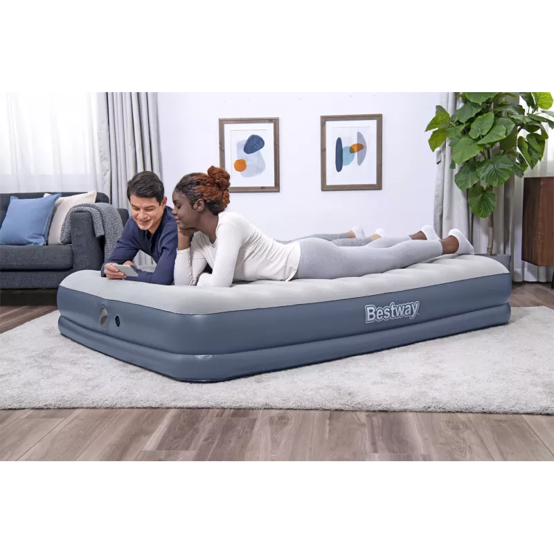 Bestway Tritech luchtbed Queen met oplaadbare pomp 2,03 m x 1,52 m x 36 cm