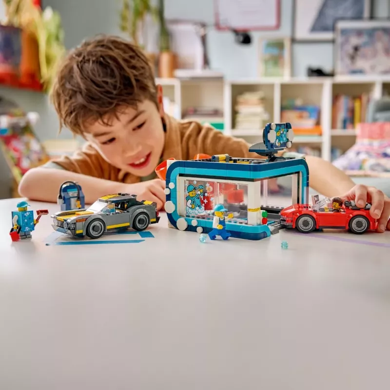 LEGO City 60497 Drive-through-autowasstraat (583 onderdelen)