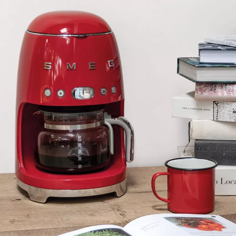 Smeg DCF02RDEU 50's Style filterkoffiezetapparaat 10 kopjes 1,4 l rood