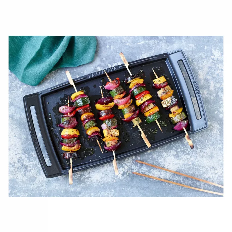 Staub Plancha inductiegeschikte gietijzeren grillplaat, 38 cm, zwart