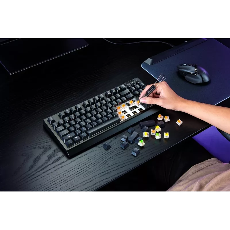 Razer BlackWidow V4 Tenkeyless HyperSpeed Orange Switch toetsenbord - US Layout
