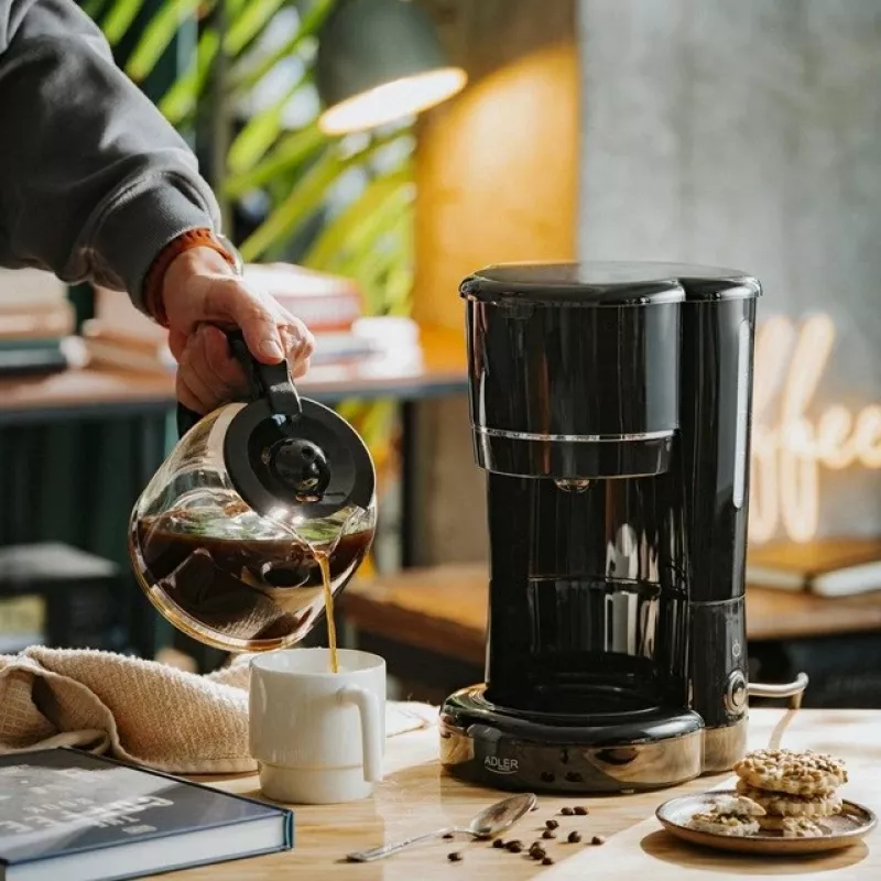 Adler AD 4383 koffiezetapparaat 1,5 L, zwart