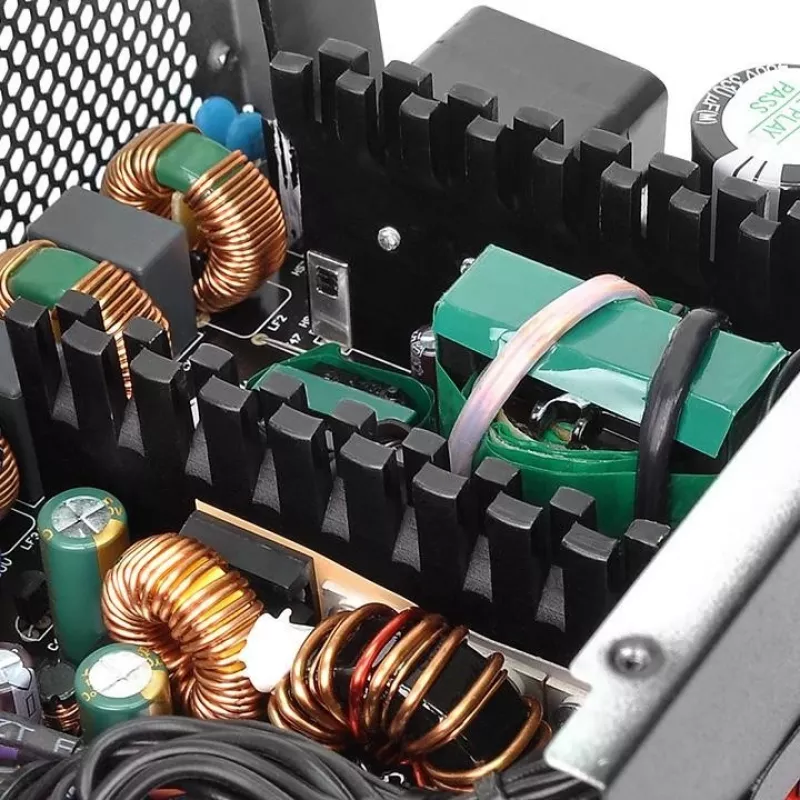 Thermaltake Smart DPS G 600W 80+ Bronze Semi-Modulaire Voeding