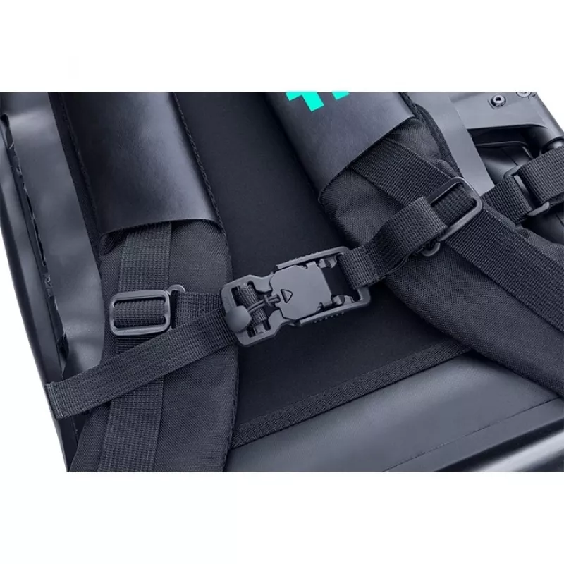 Thermaltake TT100 Urban Waterproof Bike Backpack 20L zwart